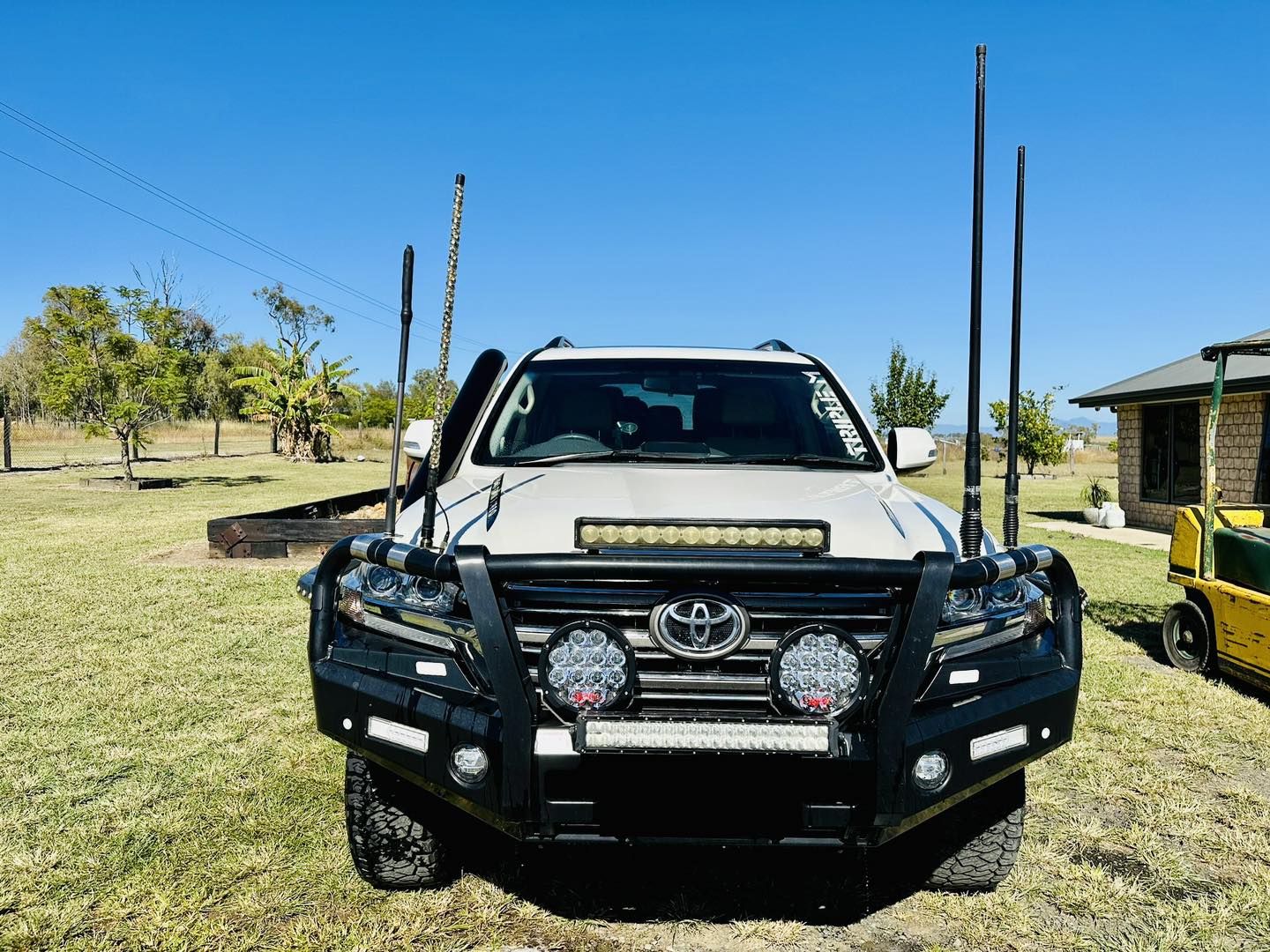 Toyota Landcruiser 200 Series 5" Short Entry Snorkel (2.0)