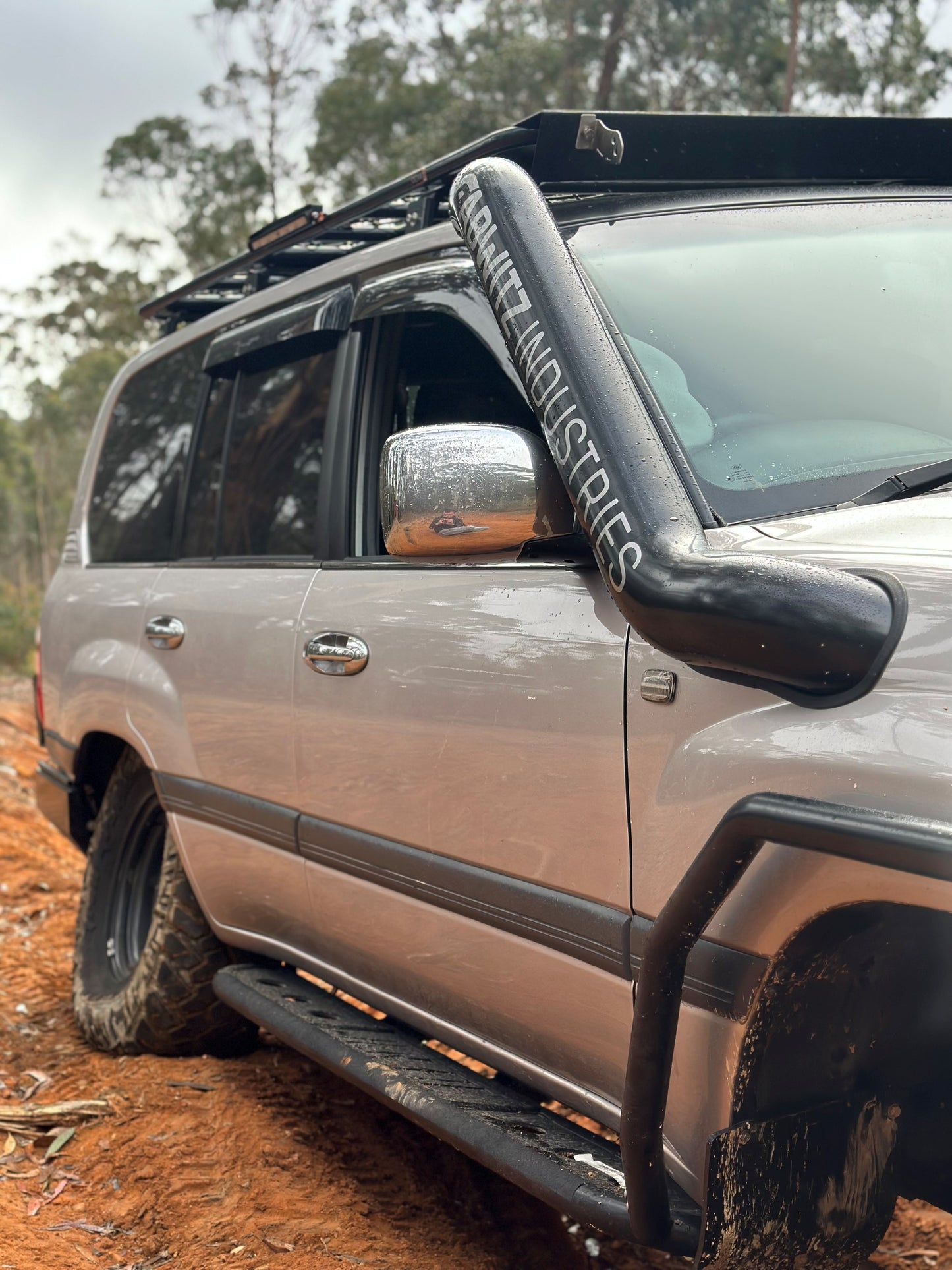 Toyota LandCruiser 100/105 Series 5" Mid Entry Snorkel