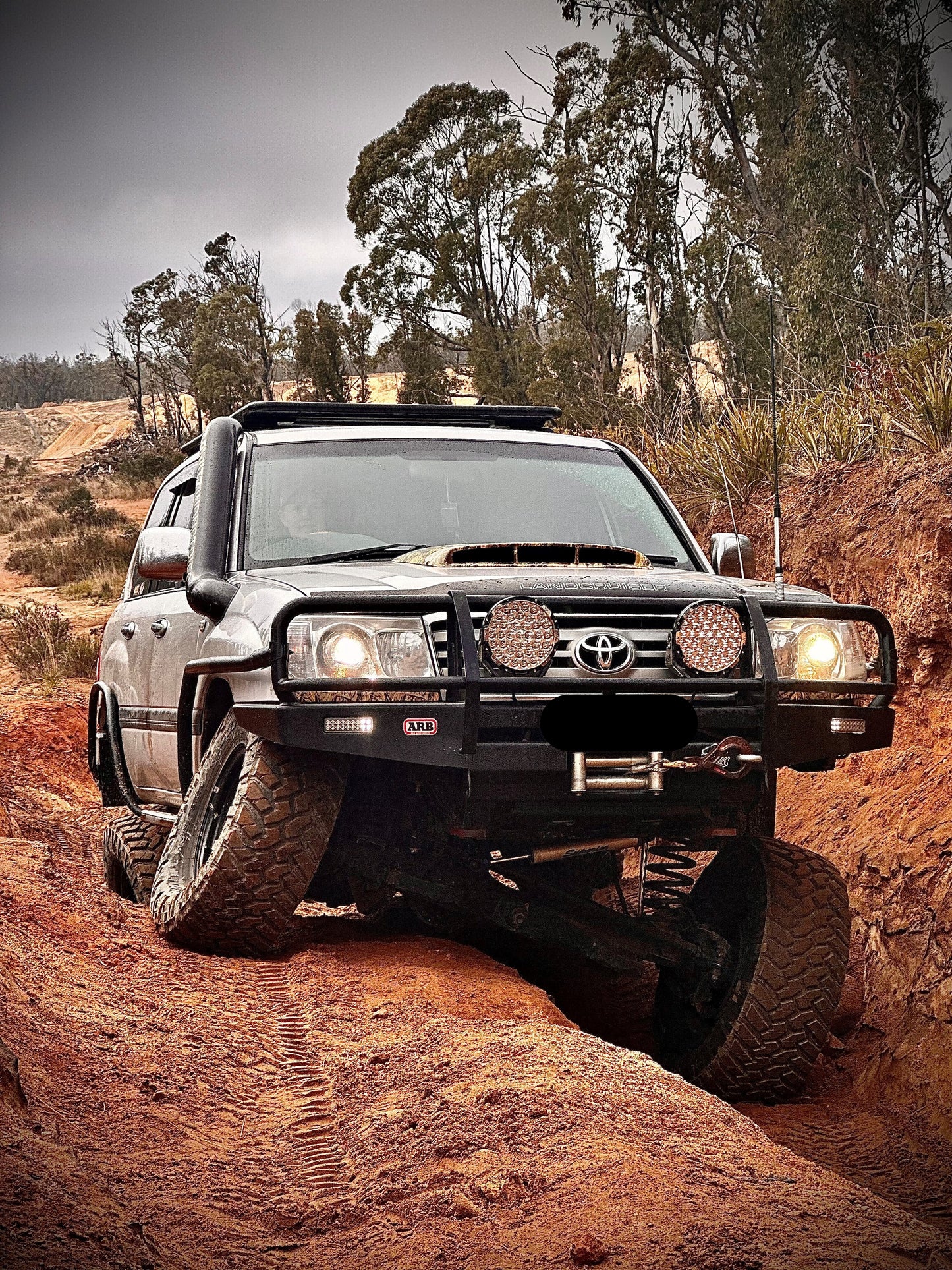 Toyota LandCruiser 100/105 Series 5" Mid Entry Snorkel