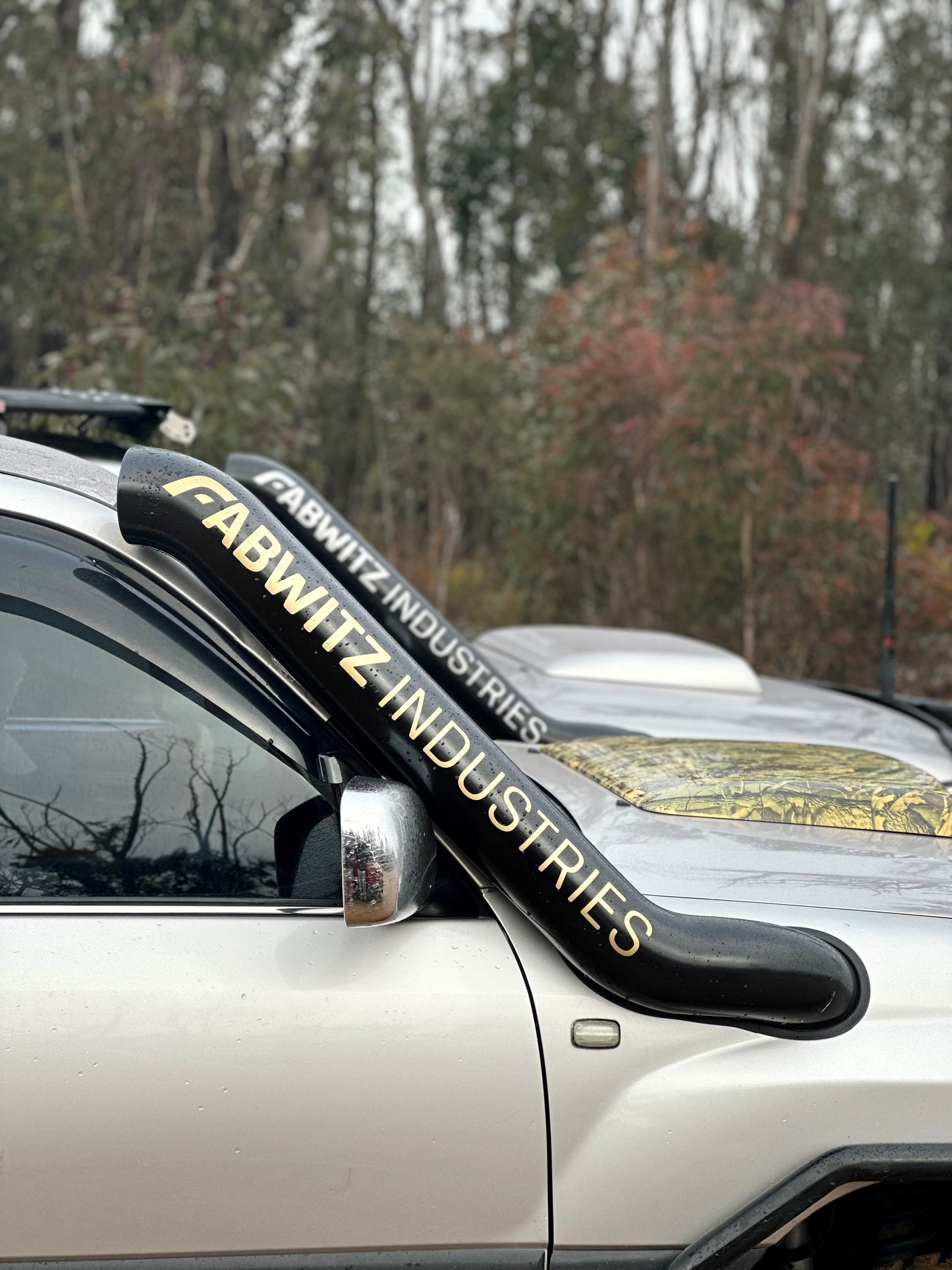 Toyota LandCruiser 100/105 Series 5" Mid Entry Snorkel