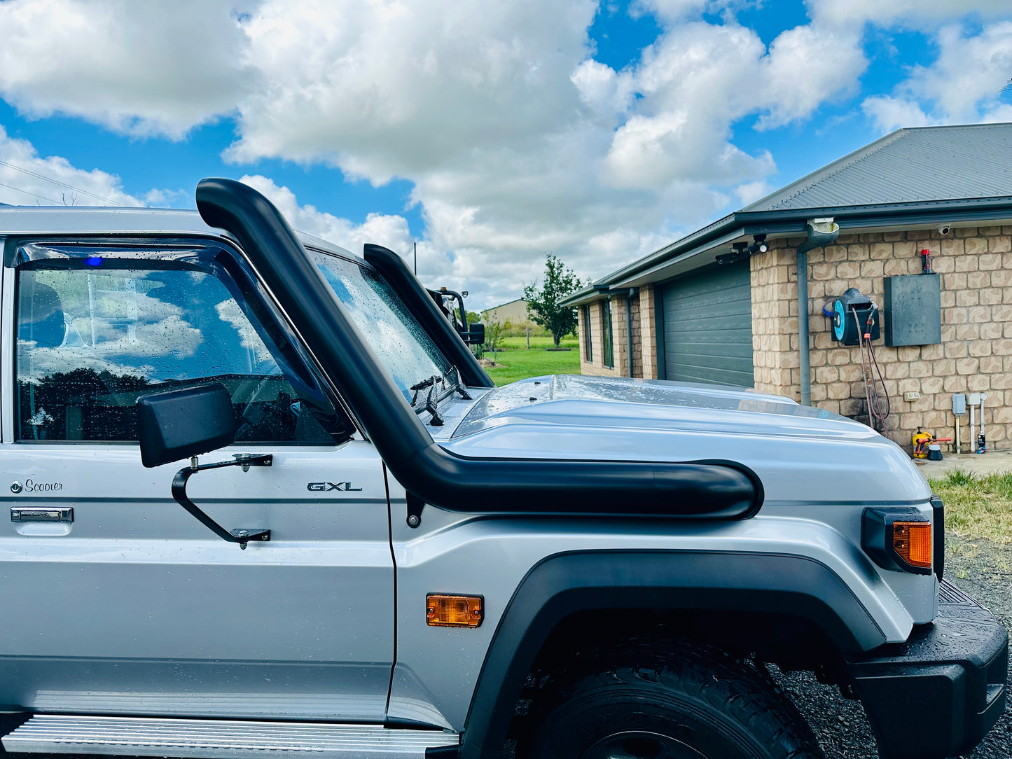 Toyota Landcruiser (2024 - current) - VDJ 70 Series - DUAL 5" Snorkels - Basic Weld Powder Coated