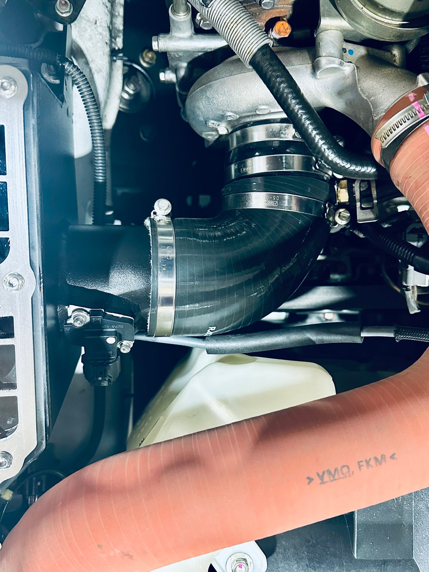 Isuzu Dmax/Mux (2016-2020) - Mid Entry Snorkel & Clear Top Airbox Package