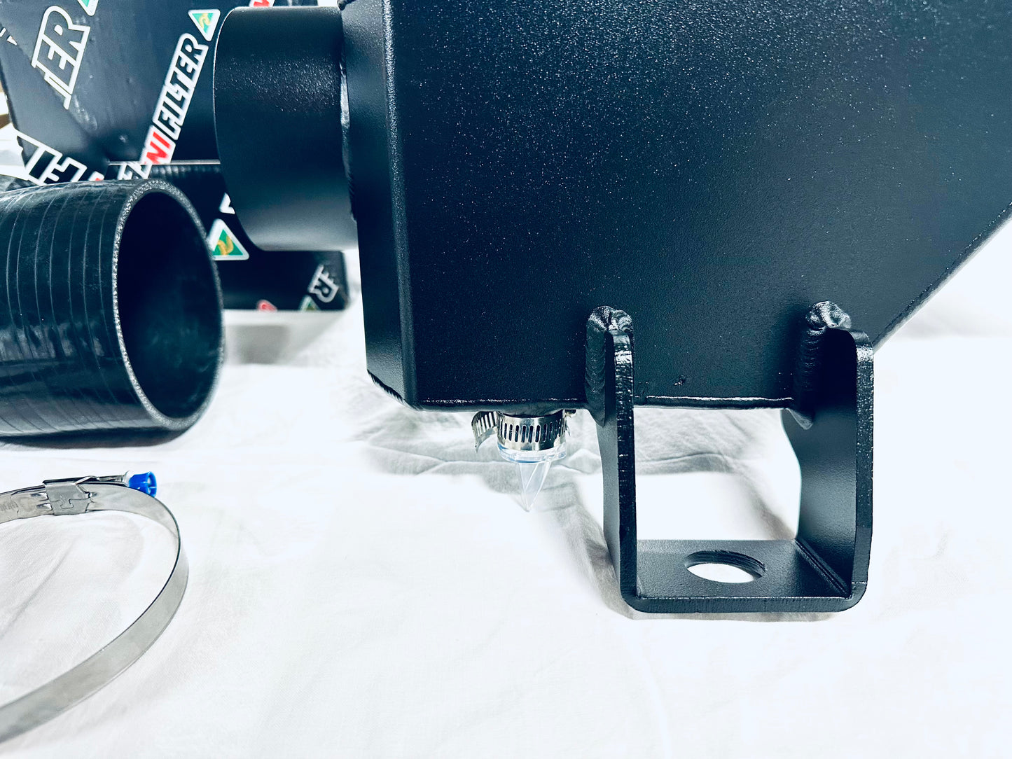 Holden Colorado RG - Mid Entry Snorkel & Clear Top Airbox Package