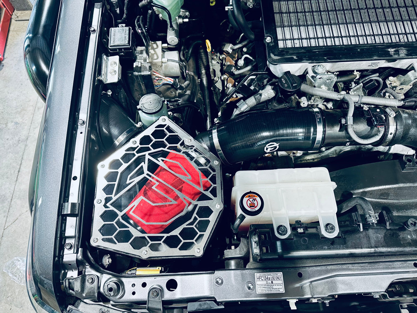 Toyota Landcruiser (2024 - current) - VDJ 70 Series - 4" Snorkel + Airbox (Pod Filter) Package