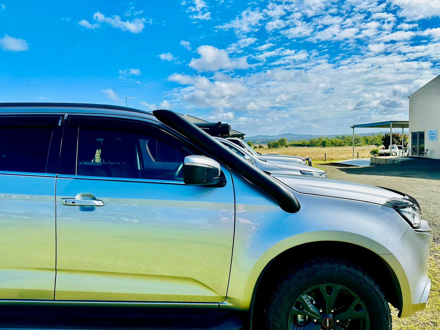 Isuzu Dmax/Mux (2021-current) - Short Entry Snorkel & Clear Top Airbox Package