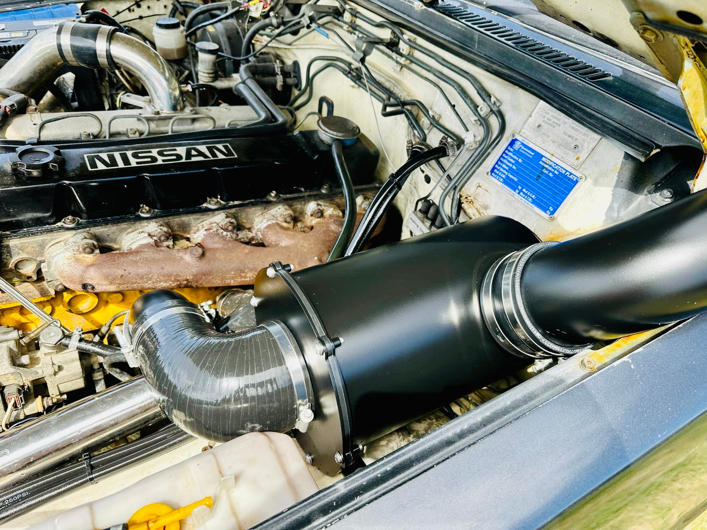 Nissan Patrol GQ - Seamless Powder Coated Bonnet Entry Snorkel & Airbox - Package