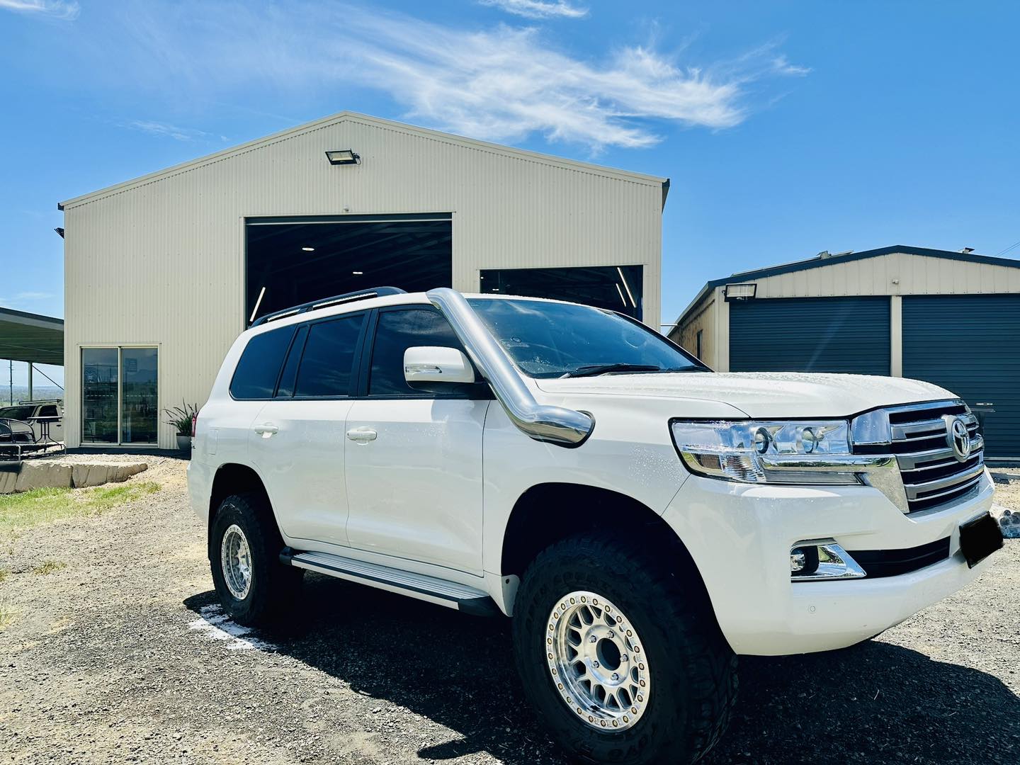 Toyota Landcruiser 200 Series 5" Mid Entry Snorkel