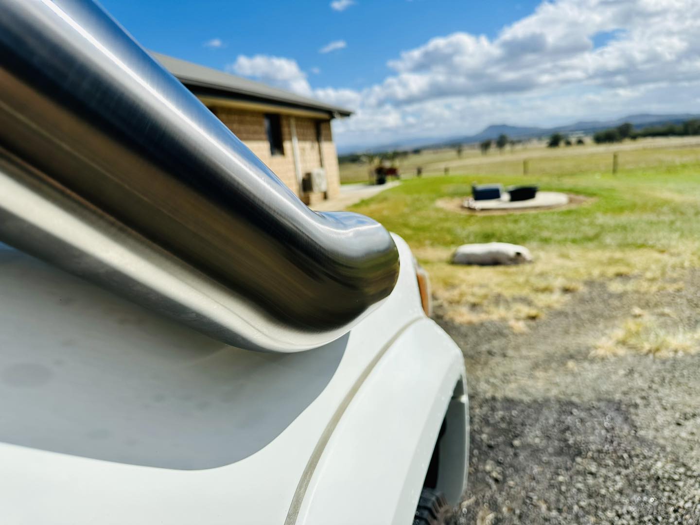 Isuzu Dmax (2008-2011) 4" Mid Entry Snorkel