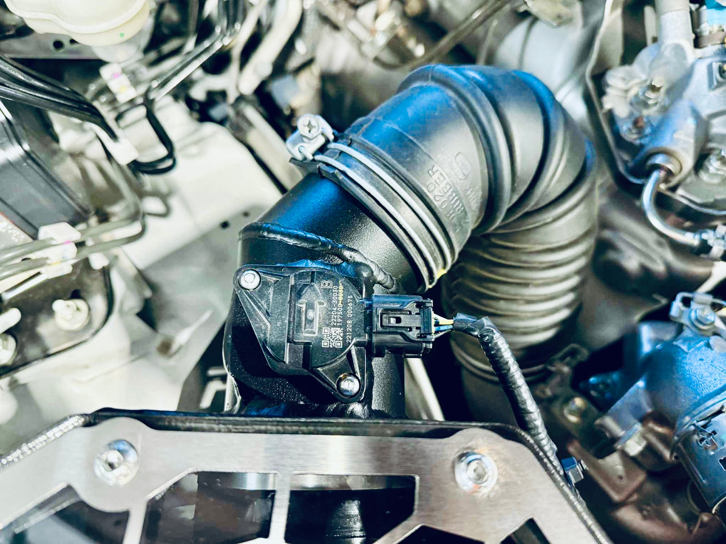 Toyota Hilux N80 - Clear Top Airbox