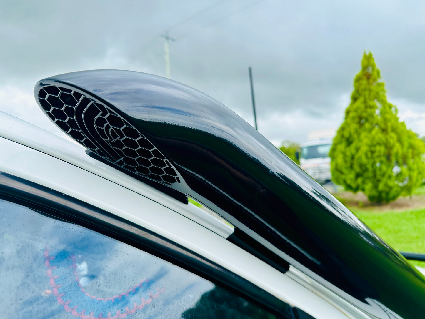 Toyota Hilux N70 - (2005 - 2014) - Mid Entry DUAL Snorkels - Basic Welded Powder Coated