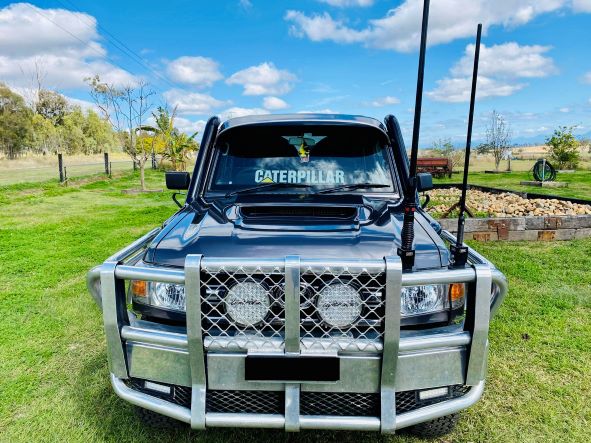 Toyota Landcruiser (2007-2023) - VDJ 79/76 Series - 4" DUAL Snorkels - Seamless Powder Coated