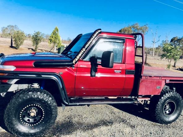 Toyota Landcruiser (2007-2023) - VDJ 79/76 Series - 4" DUAL Snorkels - Basic Weld Powder Coated
