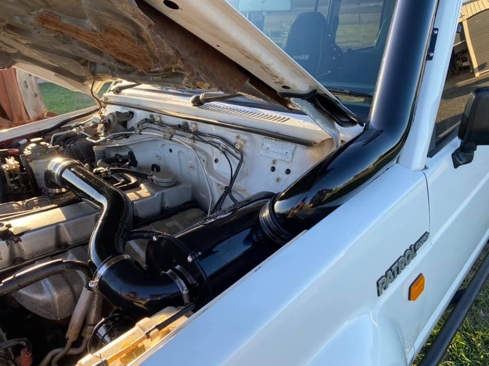 Nissan Patrol GQ - Seamless Powder Coated Bonnet Entry Snorkel & Airbox - Package