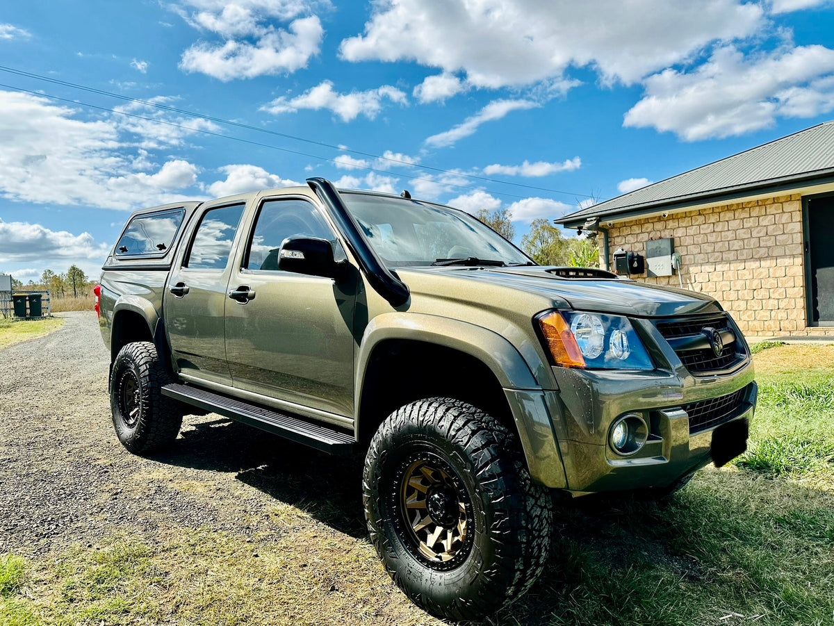 Isuzu Dmax (2008 - 2011) - Short Entry Snorkel - Seamless Powder Coated