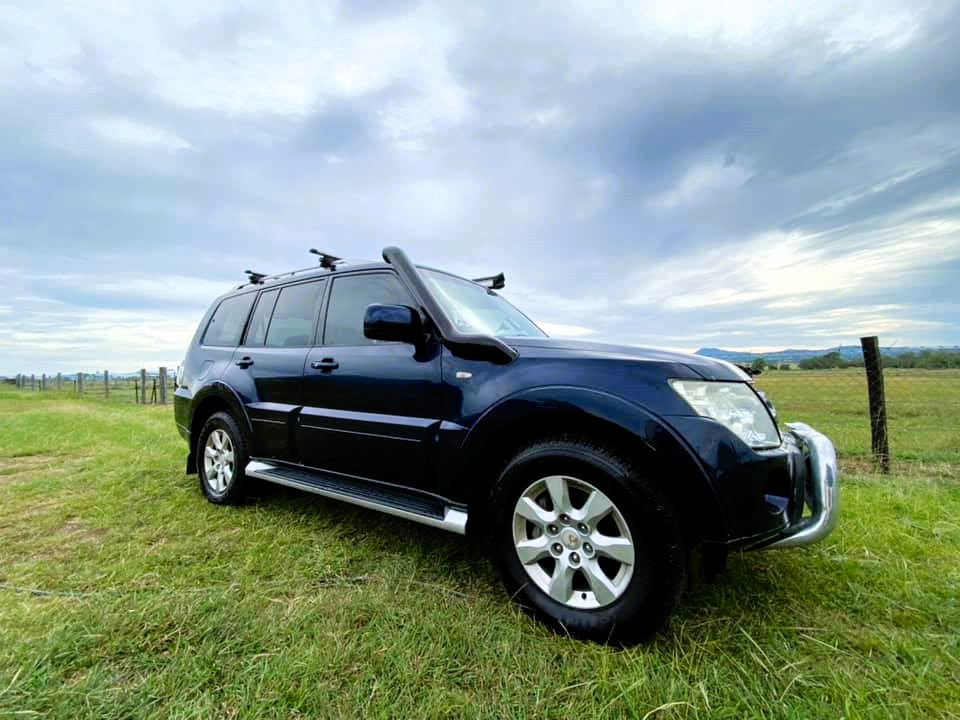 Mitsubishi Pajero - Snorkel + Clear Top Airbox Package