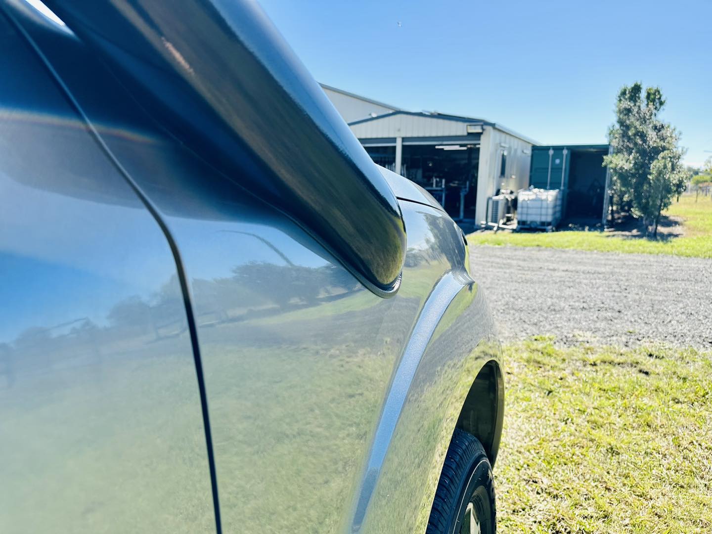 Nissan Navara (D23) NP300 - Short Entry Snorkel - Seamless Powder Coated