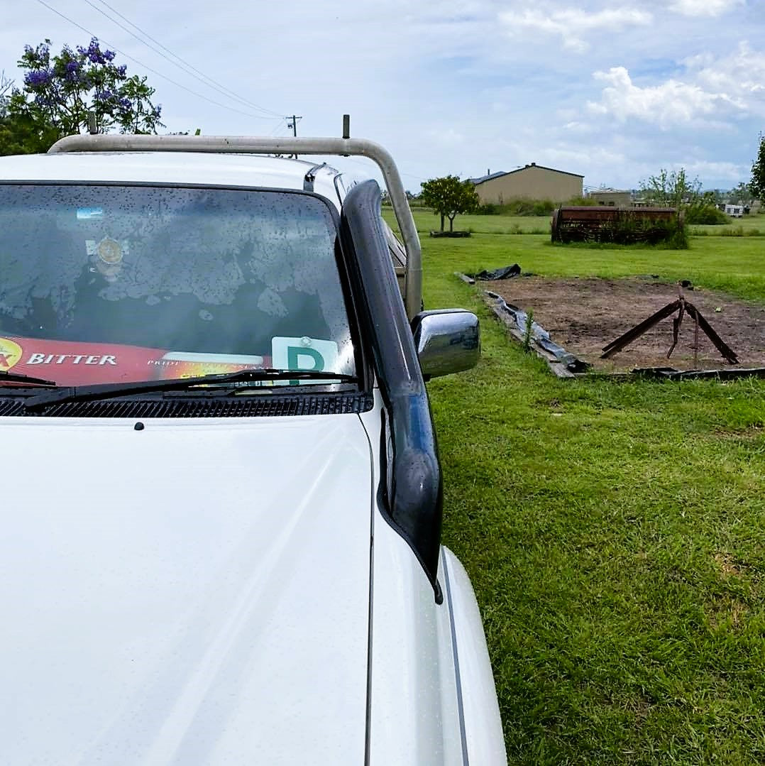 Toyota Hilux N60 - LN167/KZN165 - (1997 - 2004) - DIESEL P/Side Snorkel - Seamless Powder Coated