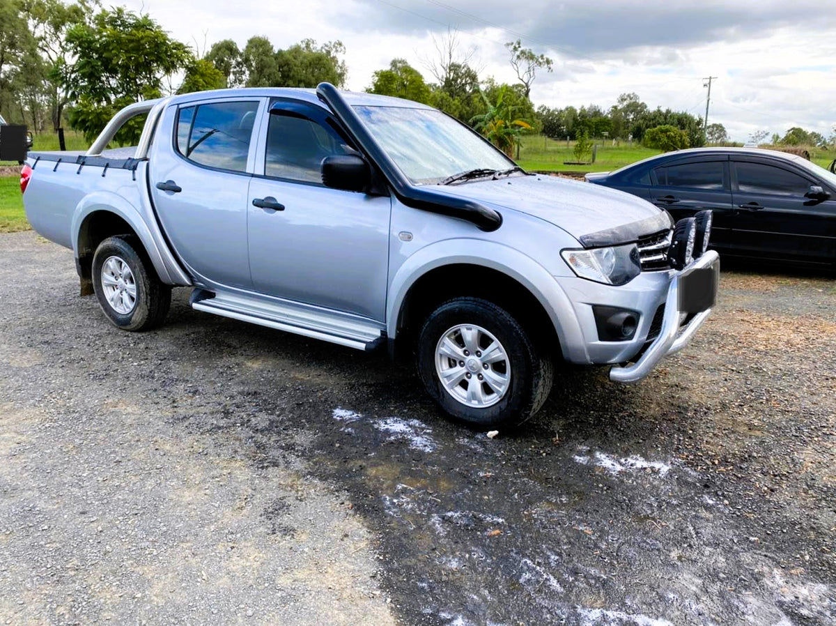 Mitsubishi Triton MN/ML - Mid Entry Snorkel - Seamless Powder Coated