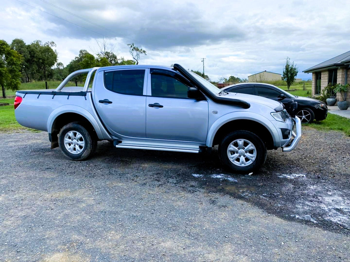 Mitsubishi Triton MN/ML - Mid Entry Snorkel - Basic Weld Powder Coated