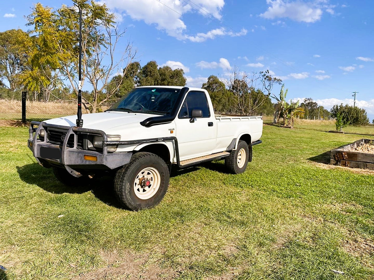 Toyota Hilux N50 - Passenger Side Snorkel - Seamless Powder Coated