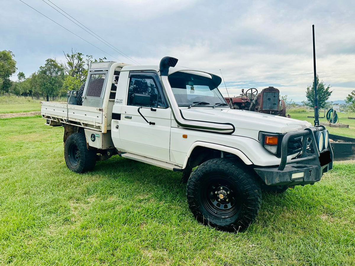 Toyota Landcruiser HDJ - 79 Series - 4" Snorkel with Ram Head- Seamless Powder Coated