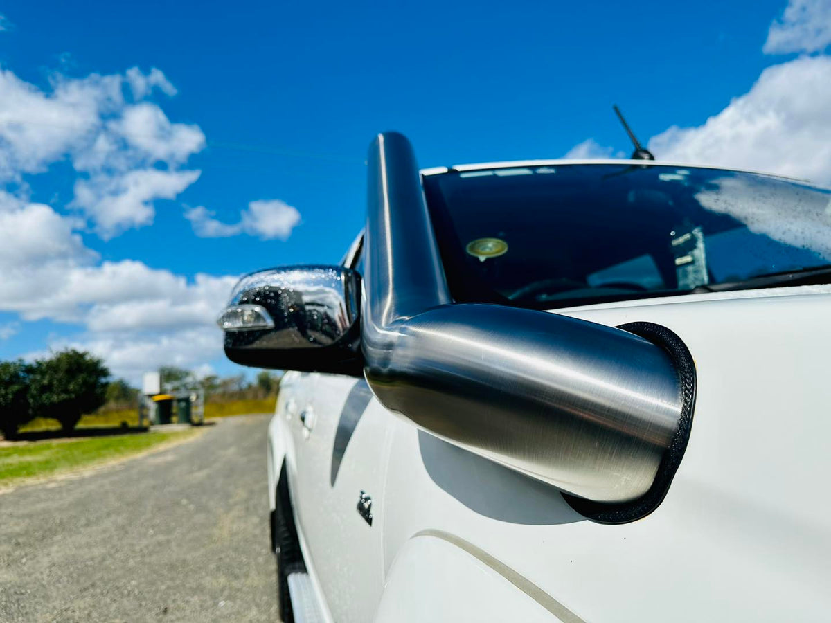 Isuzu Dmax (2008 - 2011) - Mid Entry Snorkel - Seamless Polished