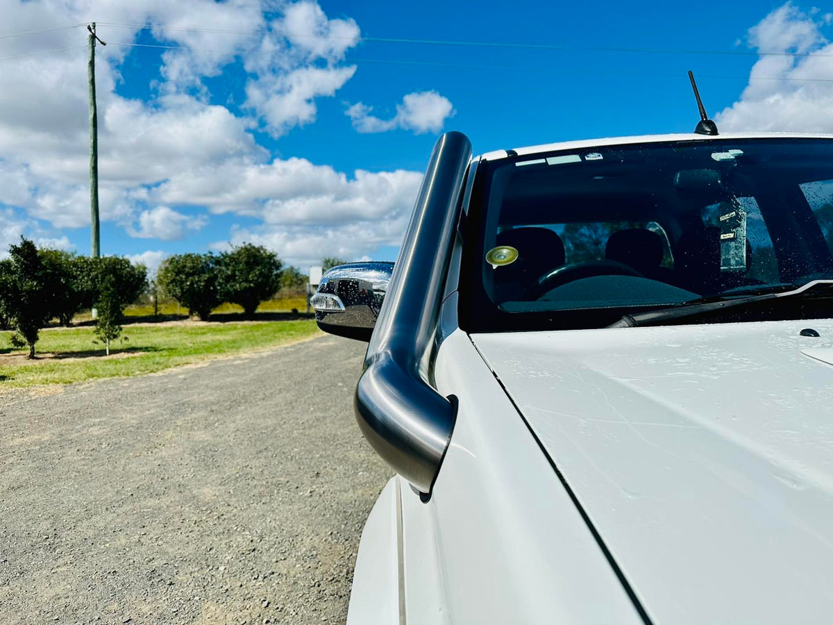 Isuzu Dmax (2008 - 2011) - Mid Entry Snorkel - Seamless Polished