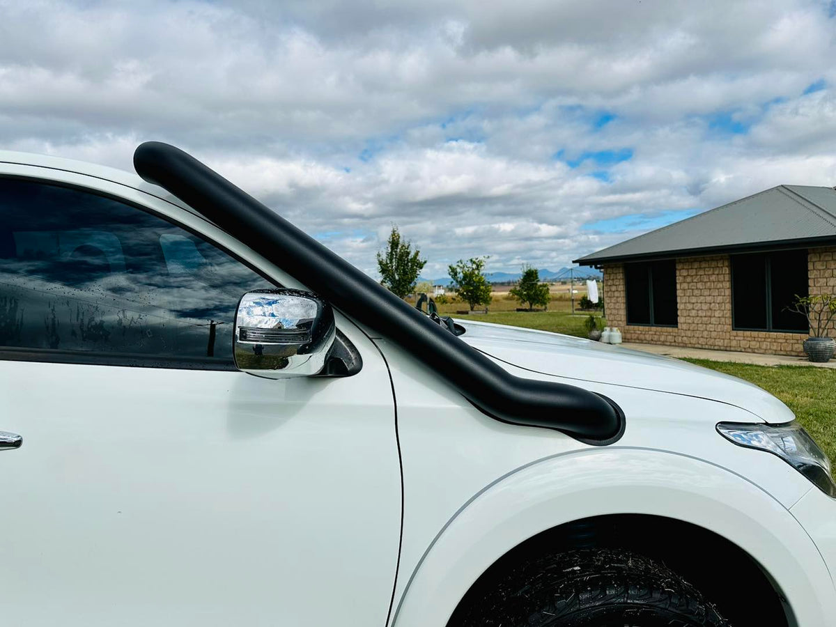 Mitsubishi Triton MQ - Standard Entry Snorkel - Seamless Powder Coated