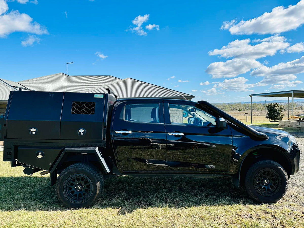 Isuzu Dmax (2021 - Present) - Mid Entry Snorkel - Seamless Powder Coated