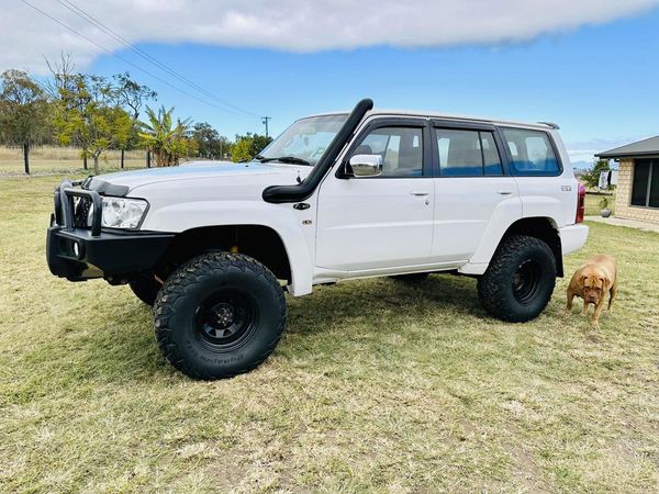 Nissan Patrol GU S1-4 - Cover up / Rounded Guard Entry Snorkel - Seamless Powder Coated