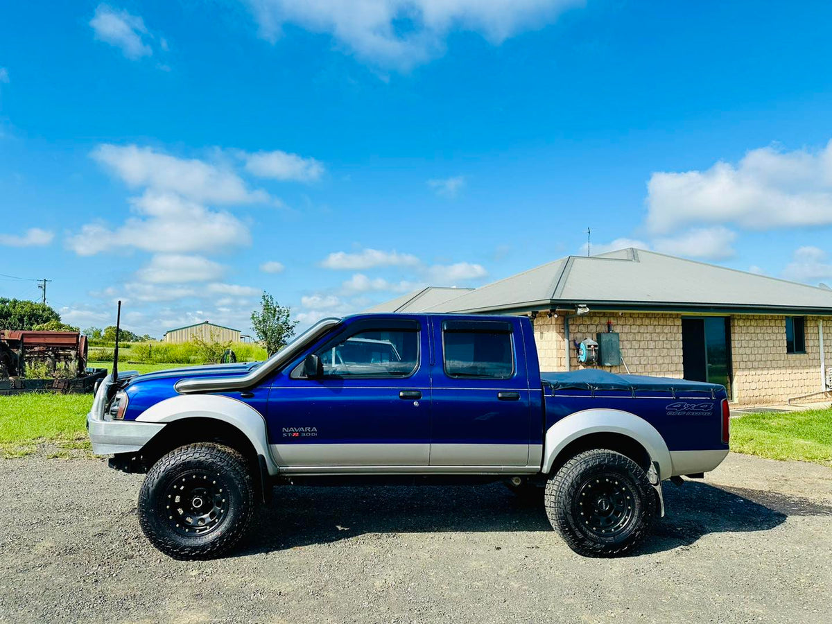 Nissan Navara D22 - Recessed/Cover Up Snorkel - For Safari Snorkel - Seamless Polished