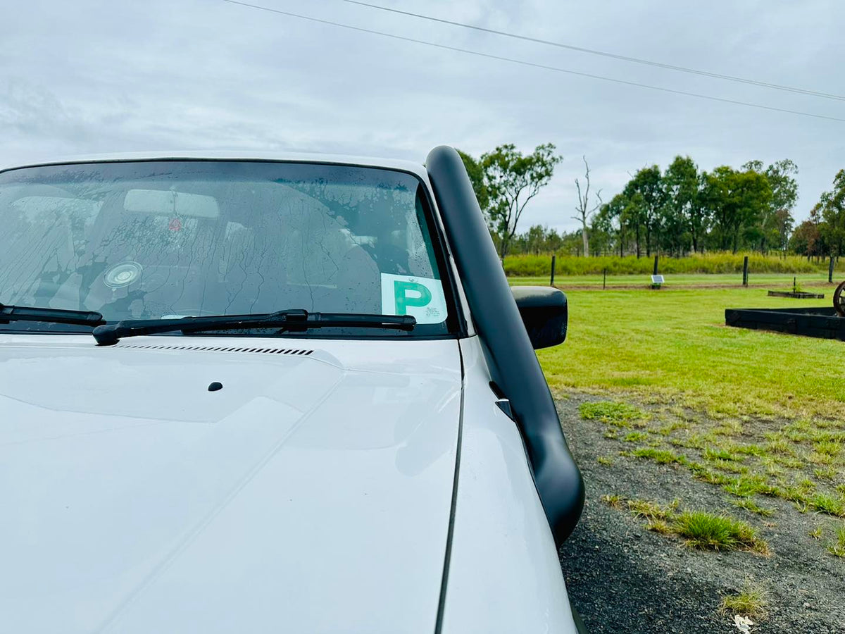 Nissan Patrol GU S1-4 - Cover up / Rounded Guard Entry Snorkel - Seamless Powder Coated