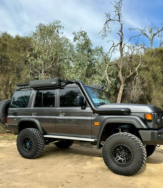 Toyota Landcruiser (2024 - current) - VDJ 70 Series - 5" Snorkel - Seamless Powder Coated