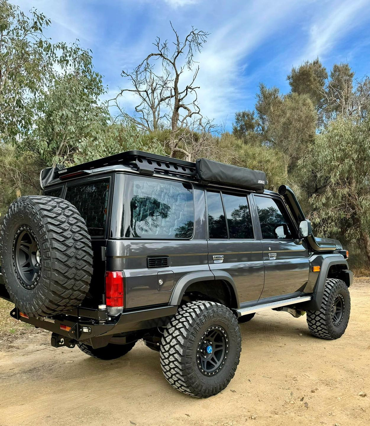 Toyota Landcruiser (2024 - current) - VDJ 70 Series - DUAL 5" Snorkels - Seamless Powder Coated