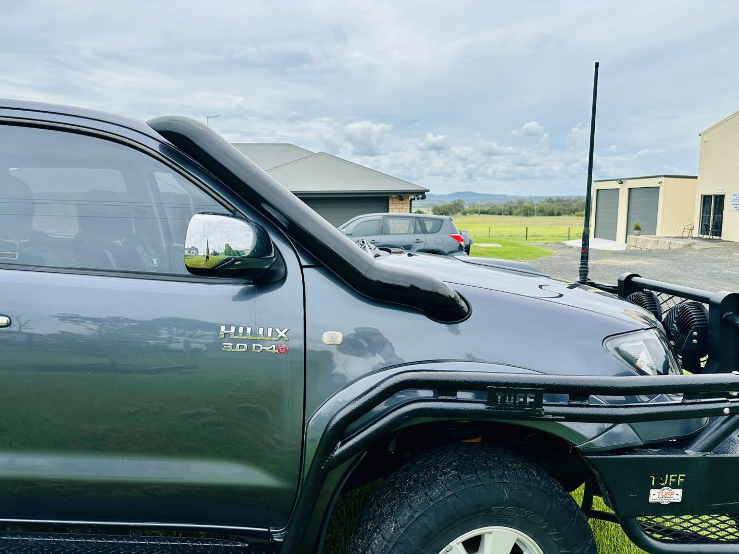 Toyota Hilux N70 (2005-2014) 4" Mid Entry Snorkel