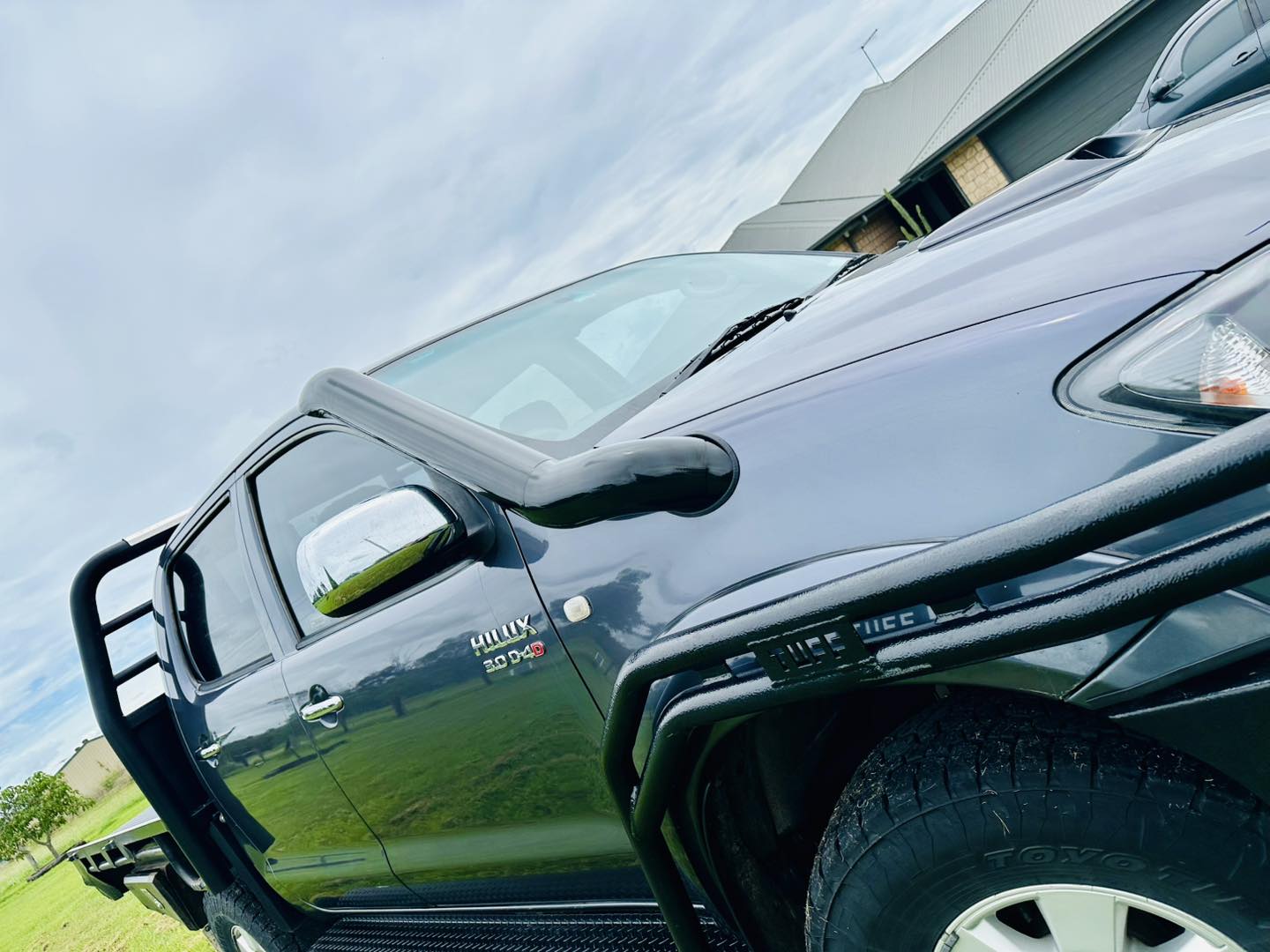Toyota Hilux N70 (2005-2014) 4" Mid Entry Snorkel