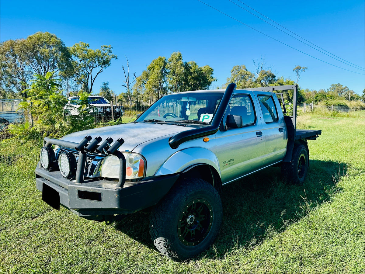 Nissan Navara D22 - Standard Entry Snorkel - Basic Weld Powder Coated