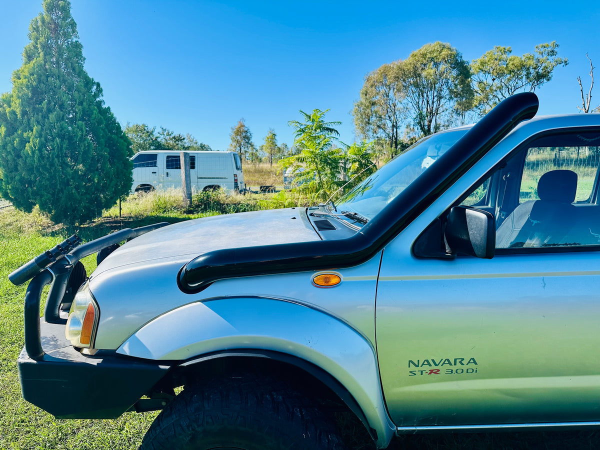 Nissan Navara D22 - Standard Entry Snorkel - Basic Weld Powder Coated