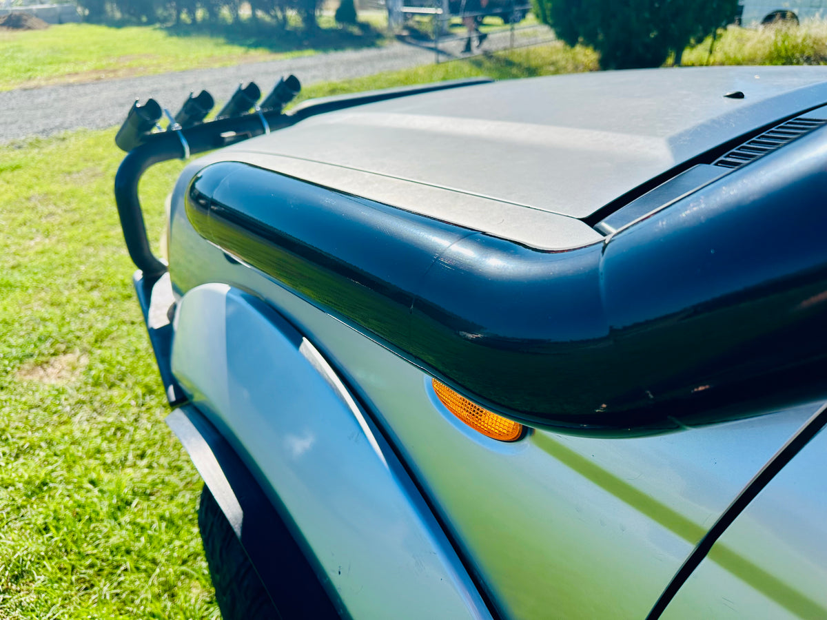 Nissan Navara D22 - Standard Entry Snorkel - Basic Weld Powder Coated