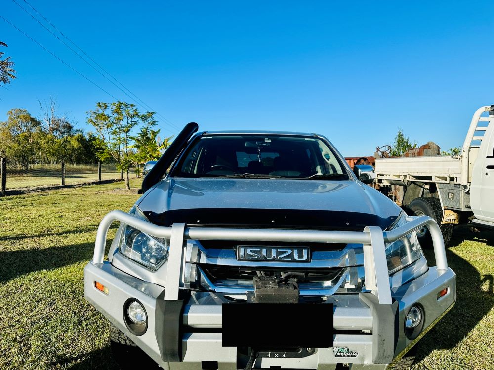 Isuzu Dmax (2012 - 2020) - Short Entry Snorkel - Basic Weld Powder Coated