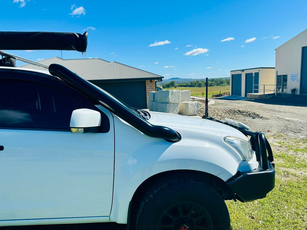 Isuzu Dmax (2012 - 2020) - Mid Entry Snorkel - Seamless Powder Coated