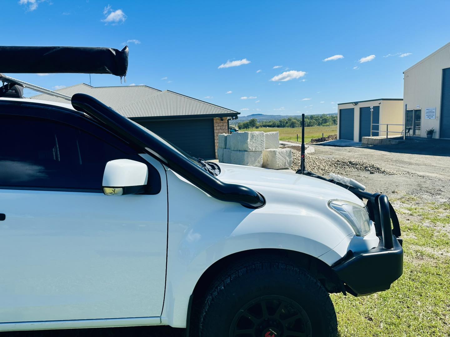 Isuzu Dmax/Mux (2012-2020) 4" Mid Entry Snorkel