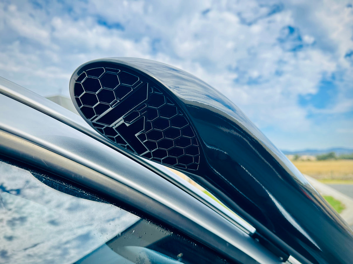 Isuzu Dmax (2012 - 2020) - Mid Entry Snorkel - Basic Weld Powder Coated