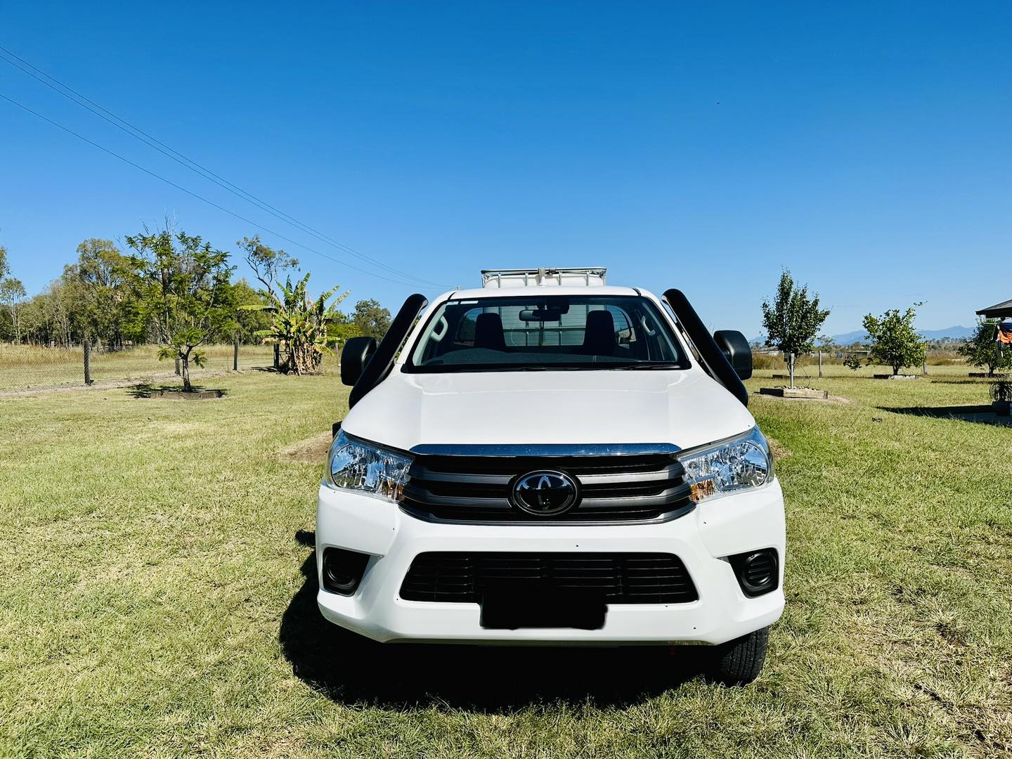 Toyota Hilux N80 - (2015 & Onward) - Short Entry DUAL Snorkels - Seamless Powder Coated