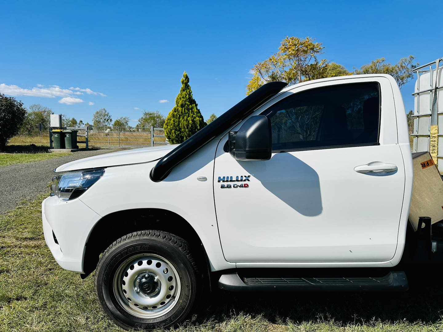 Toyota Hilux N80 - (2015 & Onward) - Short Entry DUAL Snorkels - Seamless Powder Coated