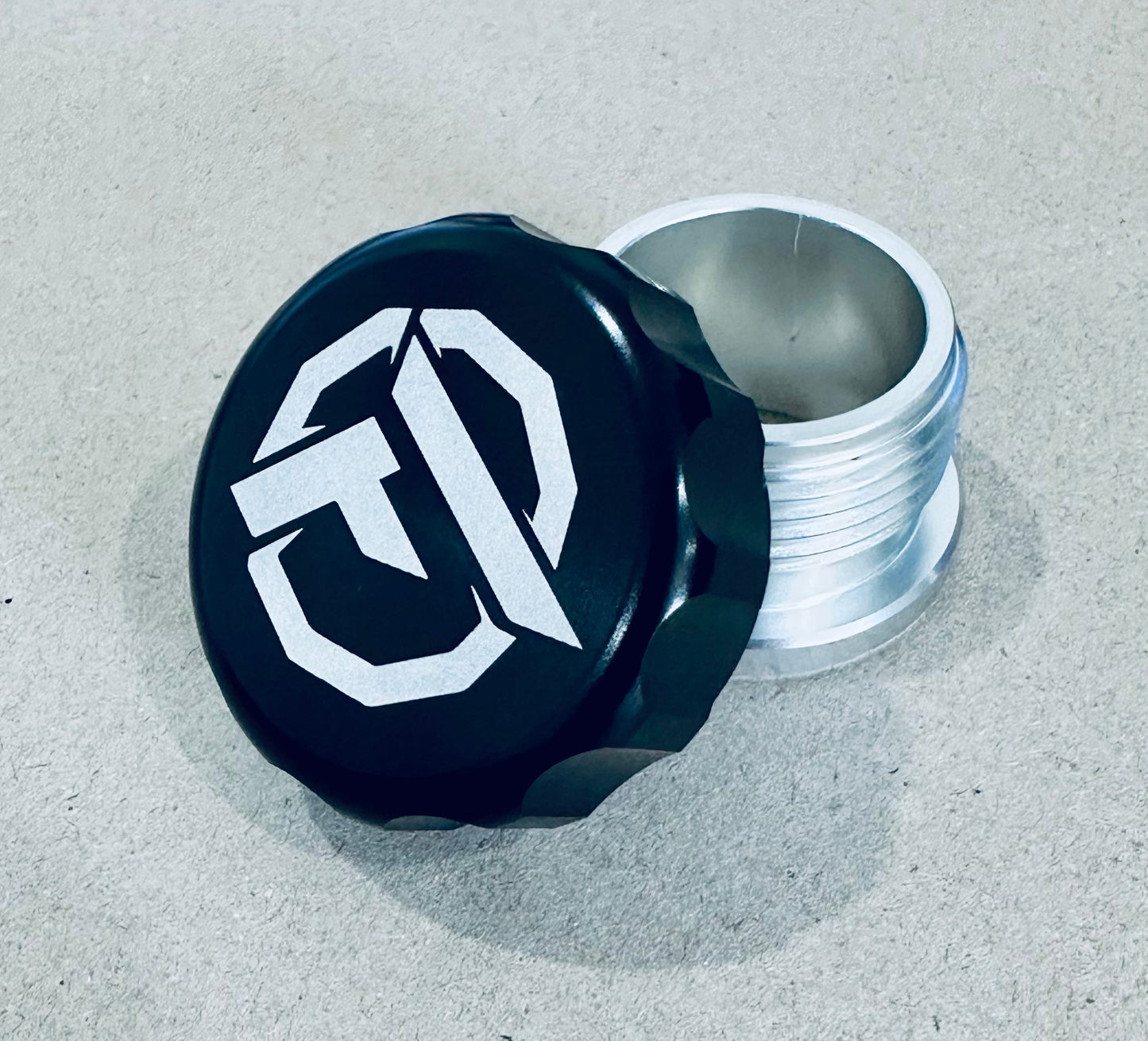 Fabwitz - Weld on Ally Washer Bottle Cap