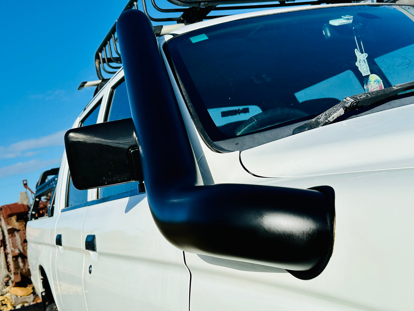 Mitsubishi Triton MK 4" Mid Entry Snorkel