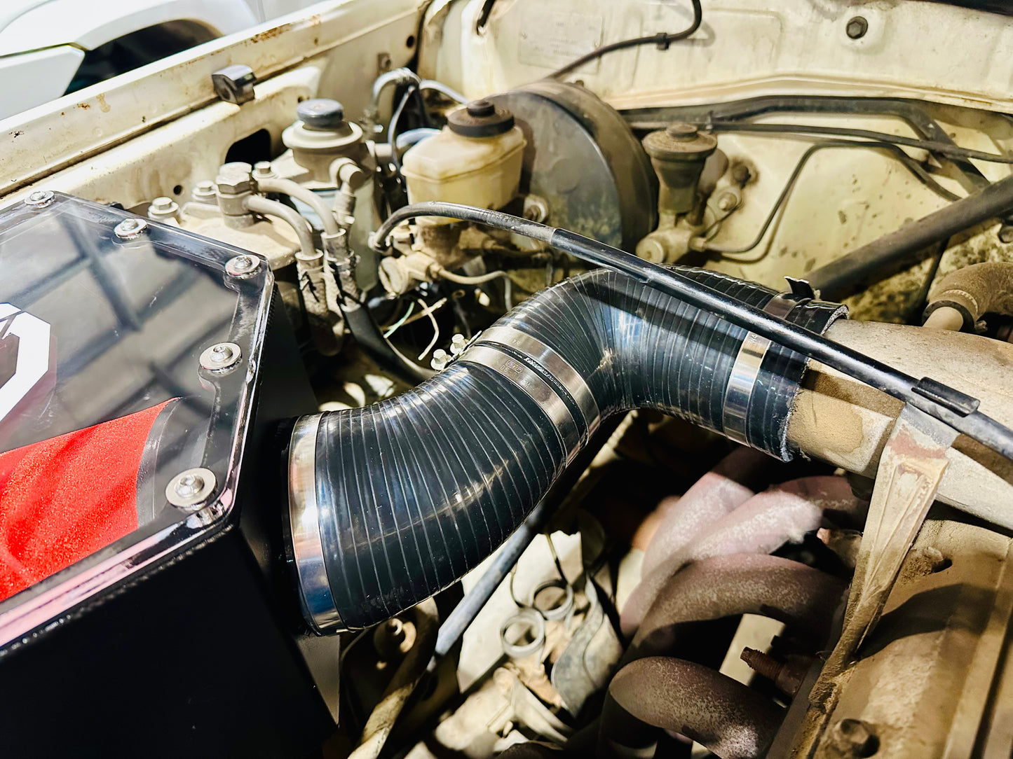 Toyota Landcruiser - HZJ 79 Series (1HZ Engine) - Clear Top Airbox/Intake Kit