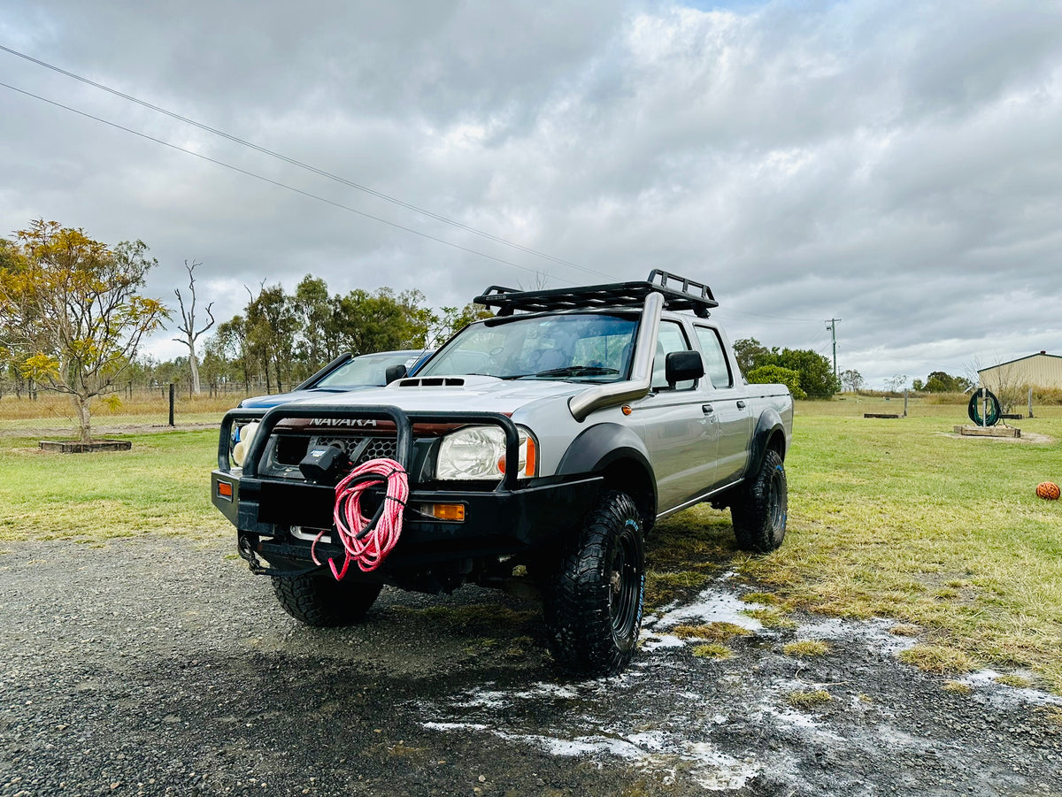 Nissan Navara D22 - Standard Entry Snorkel - Basic Weld Polished