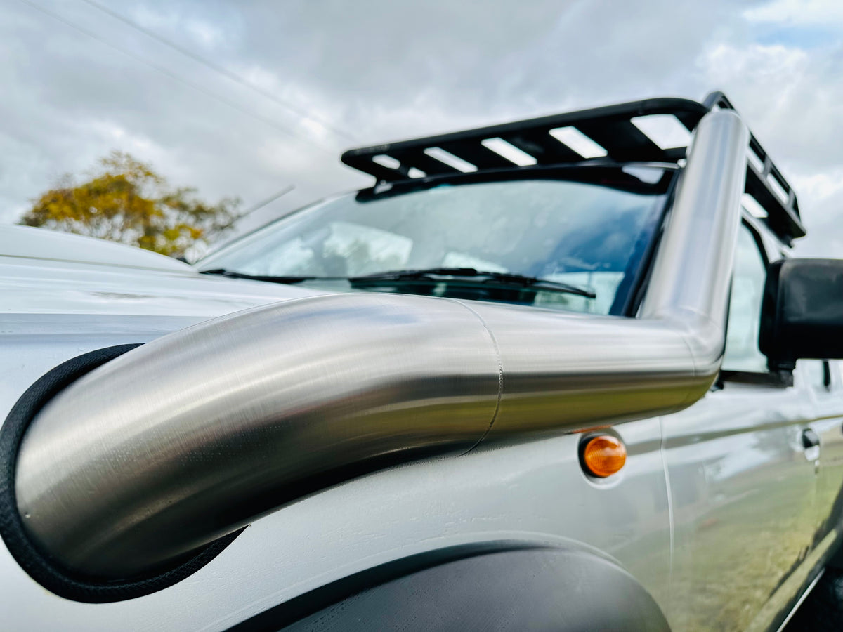 Nissan Navara D22 - Standard Entry Snorkel - Basic Weld Polished